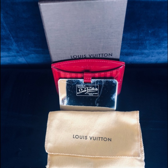 LOUIS VUITTON Vernis Rayures Mirror Case Pomme D'Amour - Picture 14 of 16